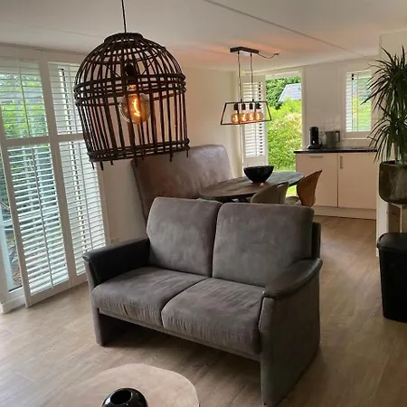 Holiday home Eendje 2 I Luxe Recreatiewoning Met Hottub