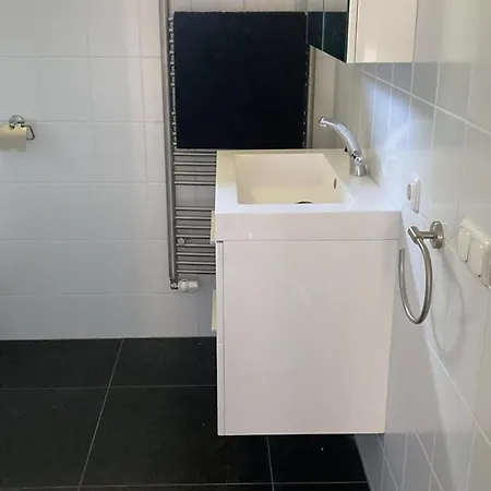 Holiday home Eendje 2 I Luxe Recreatiewoning Met Hottub Ermelo